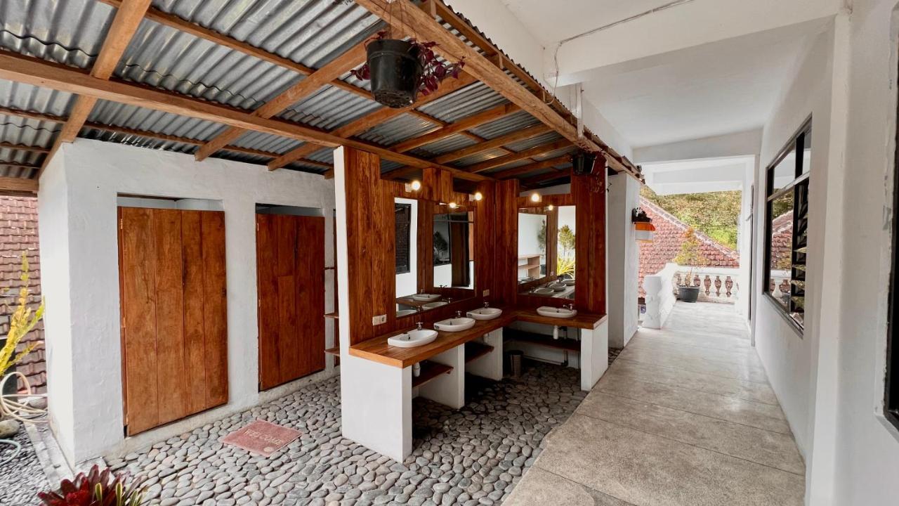 Chakra Tavern Бедугул Екстериор снимка